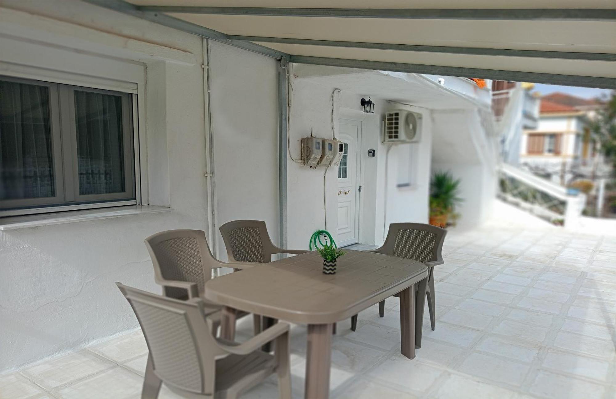 Cozy Ground Floor House Διαμέρισμα Αγία Τριάδα Εξωτερικό φωτογραφία